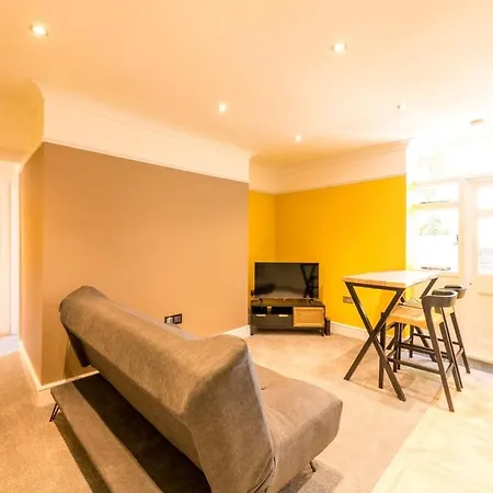 Appartement Centralised Apsley With Free Parking By Prescott